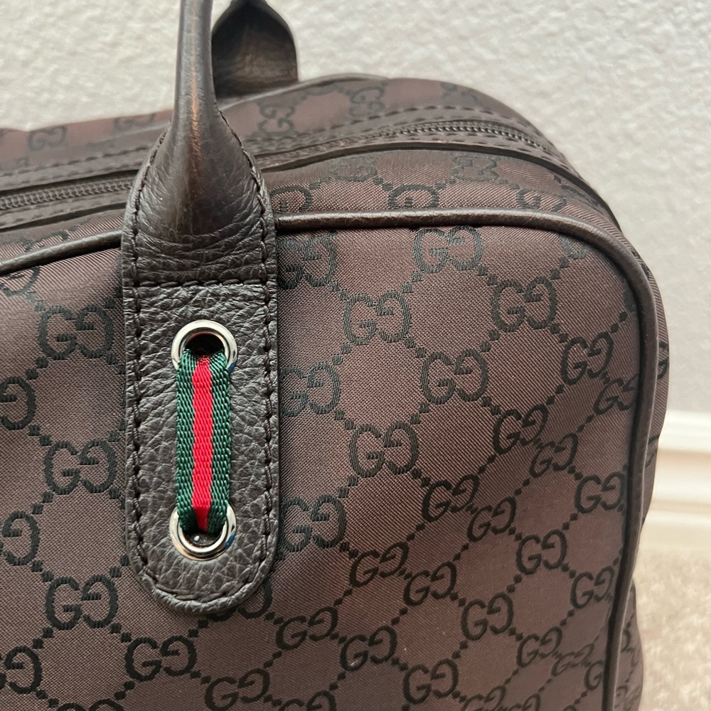 Vintage Gucci
Large Princy GG Nylon Shoulder Bag - Picture 4 of 15